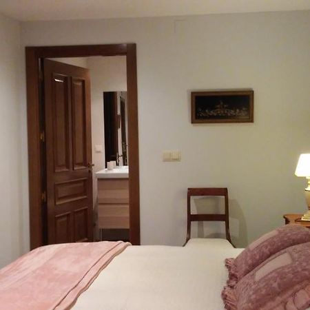 Kapel Etxea Hotel Urzainqui Bagian luar foto
